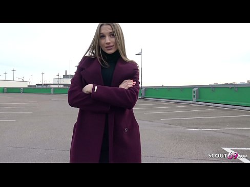 ❤️ O SCOUT ALEMÁN É UN SOÑO QUE TOCA STEELE, UN APARCAMENTO E SEXY POR DINERO ❌ Porno en % gl.pornoklinge.ru %