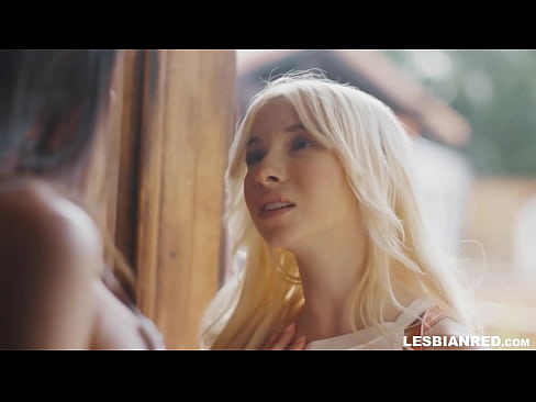 ❤️ A nena chega a casa uns meses despois e acaba comendo o coño da súa madrastra ❌ Porno en % gl.pornoklinge.ru %
